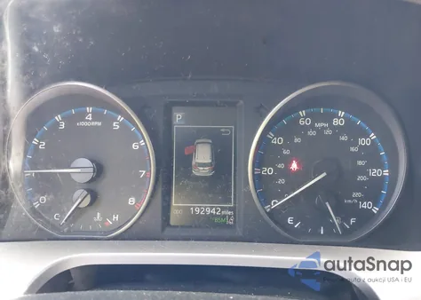 2017 Toyota Rav4 Xle из США, поврежденный, VIN JTMWFREVXHJ140953